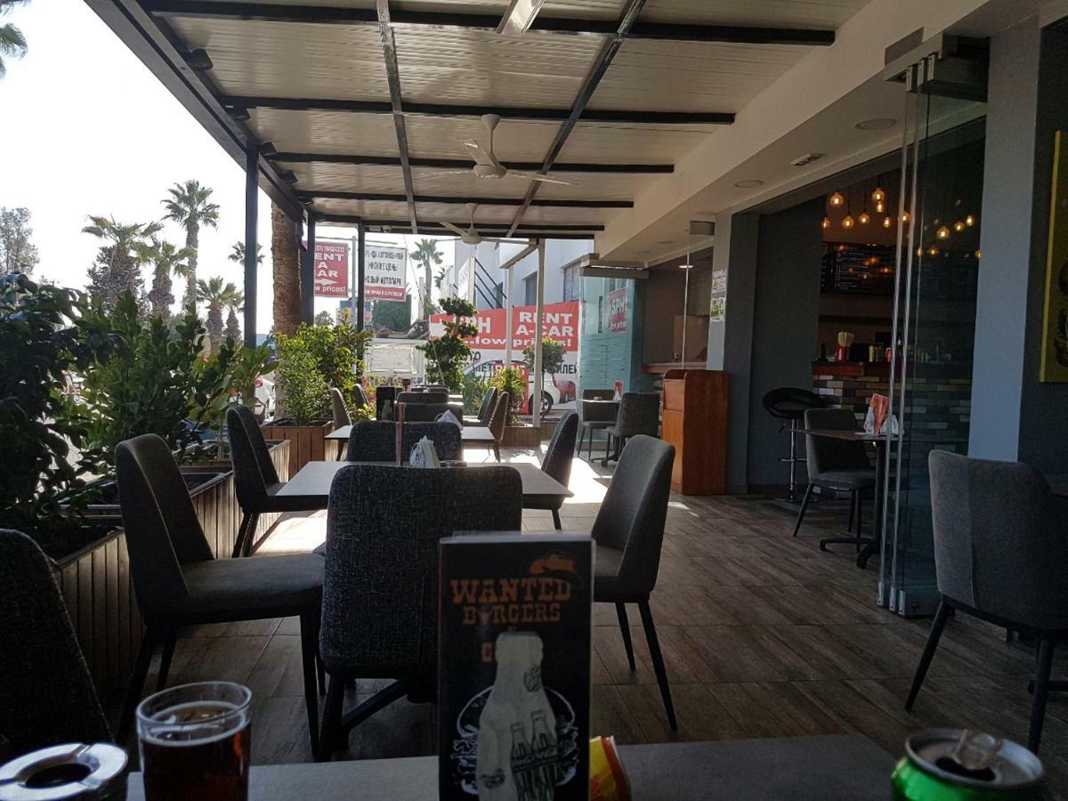 Easystay Two Bedroom Apartment Larnaca Luaran gambar